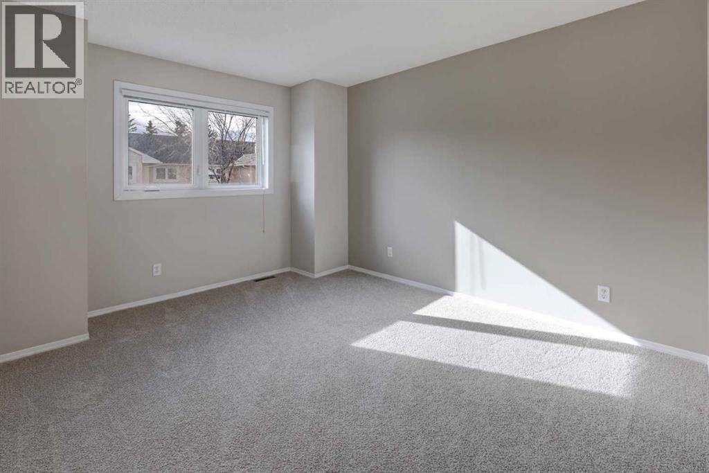 388 Sandarac Drive Northwest Property Photo 22