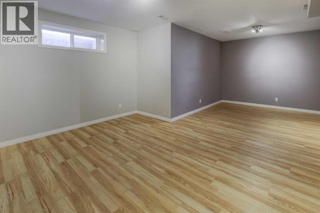 388 Sandarac Drive Northwest Property Photo 26
