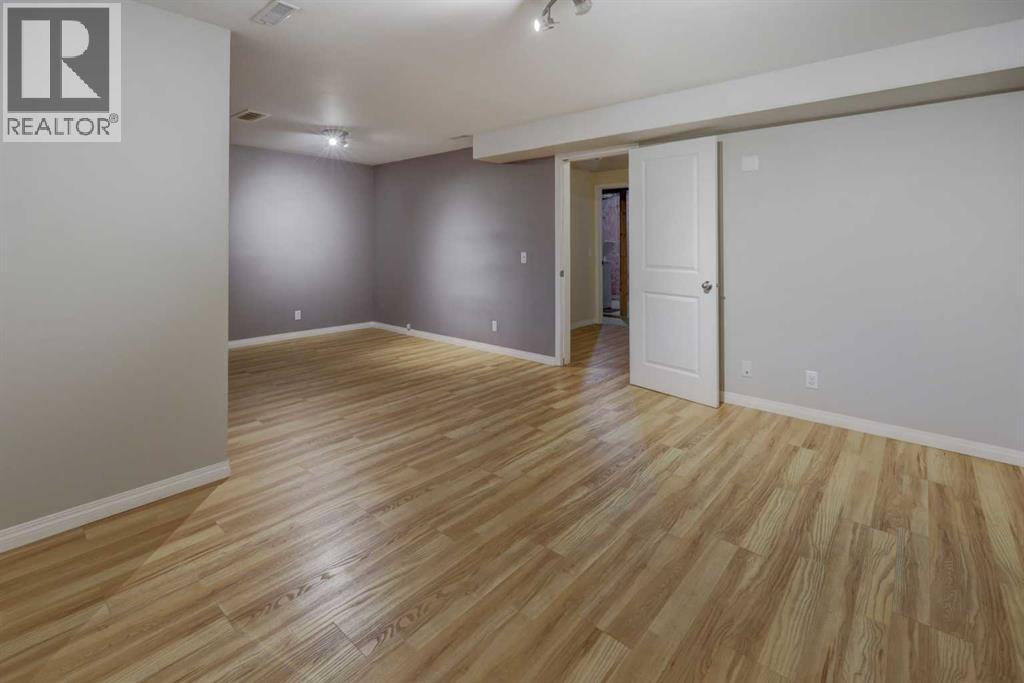 388 Sandarac Drive Northwest Property Photo 27