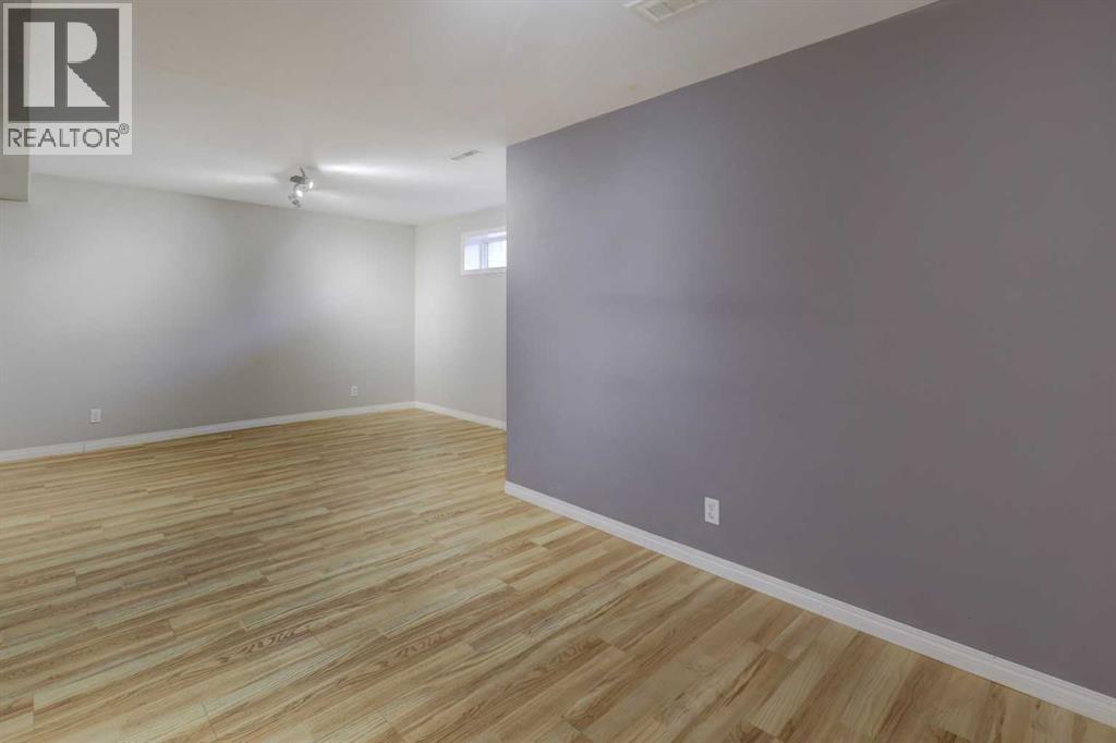388 Sandarac Drive Northwest Property Photo 28