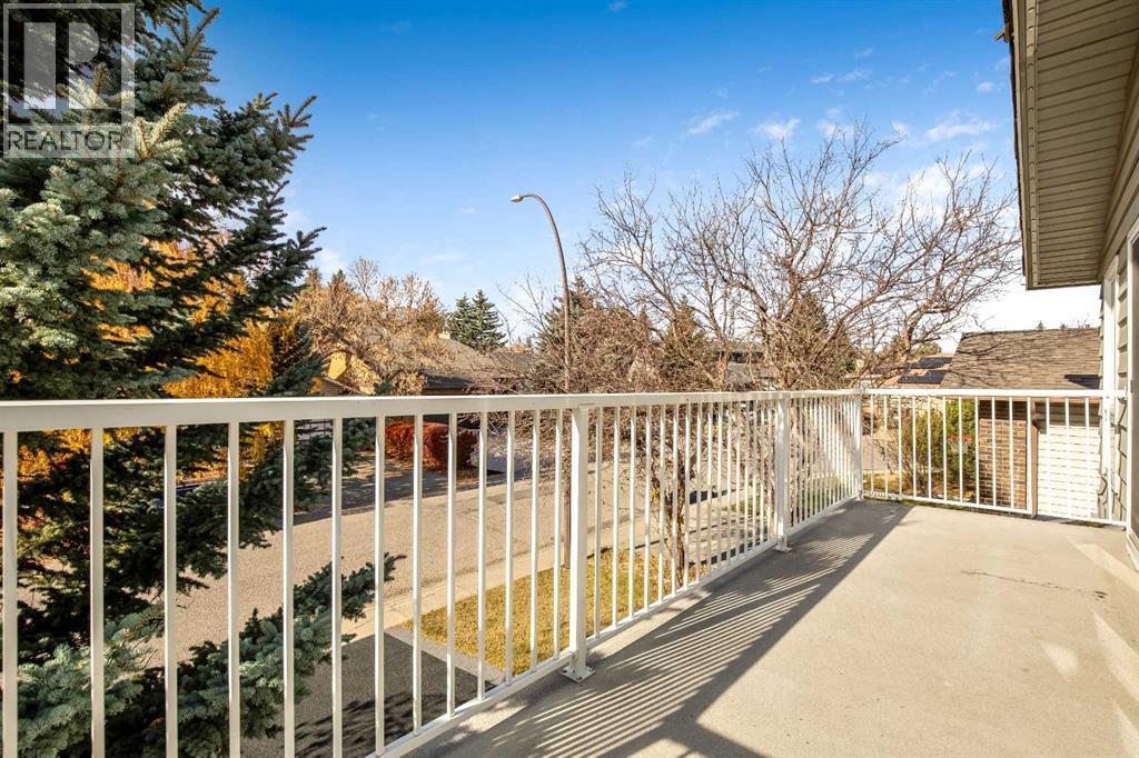 71 Strathclair Rise Sw Property Photo 12