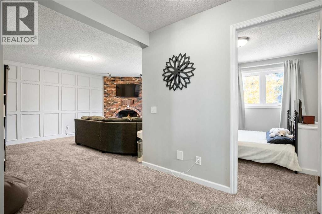 71 Strathclair Rise Sw Property Photo 20