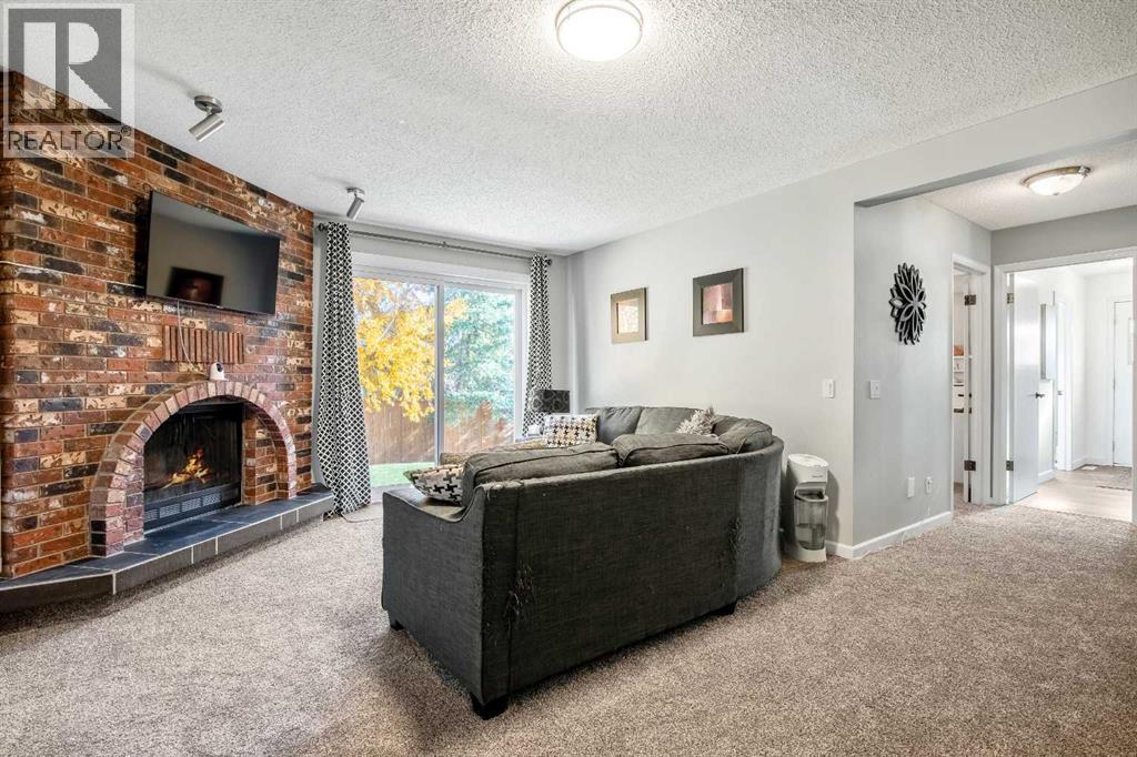 71 Strathclair Rise Sw Property Photo 21