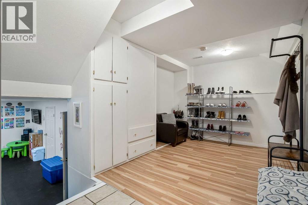 71 Strathclair Rise Sw Property Photo 31