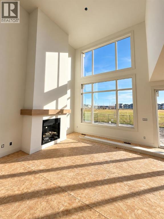 100 Setonvista Crescent Se Property Photo 8