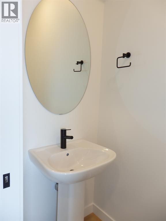 67 Inglis Crescent Property Photo 12