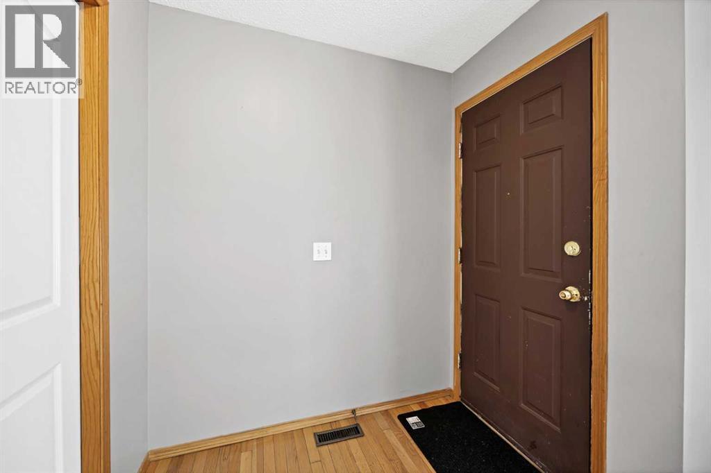 56 Templeridge Crescent Ne Property Photo 12