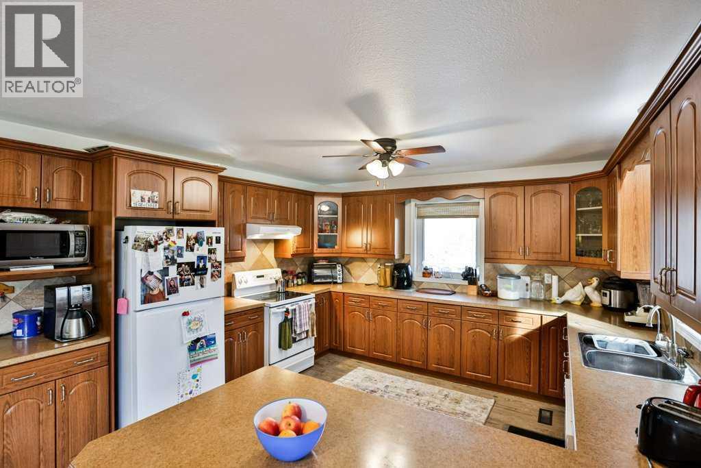 105076 Range Road 22-0 Property Photo 10