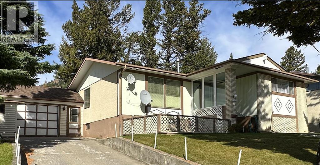 7717 28 Avenue Property Photo 1