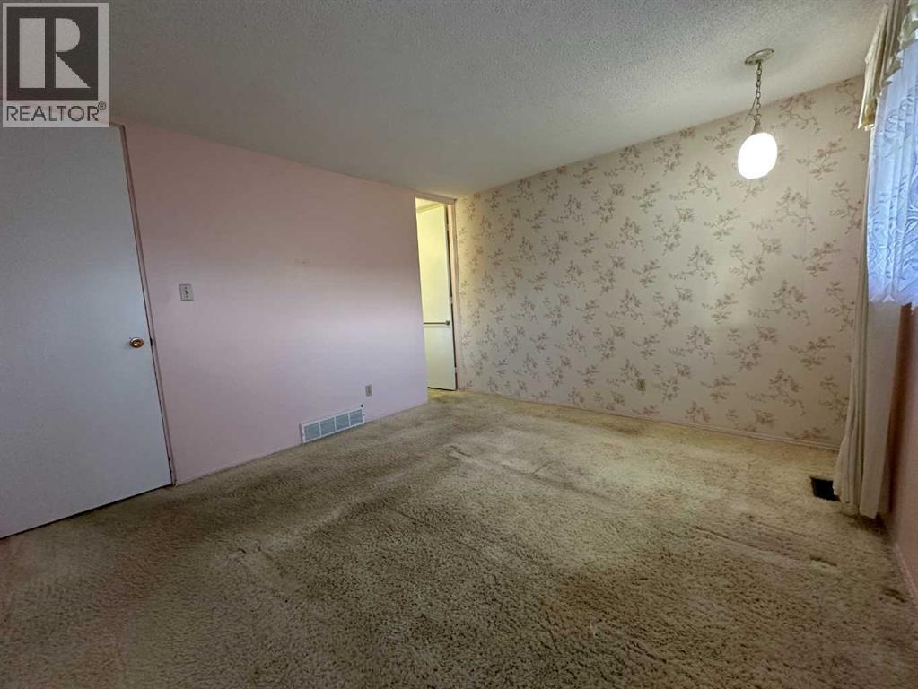 7717 28 Avenue Property Photo 11