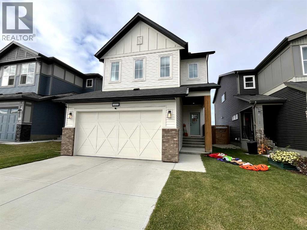 476 CHINOOK GATE SQUARE Street SW Property Photo 1