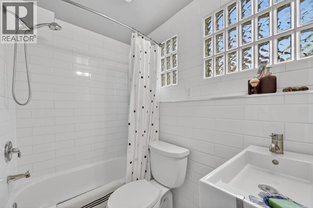 3811 24 Street Nw Property Photo 20