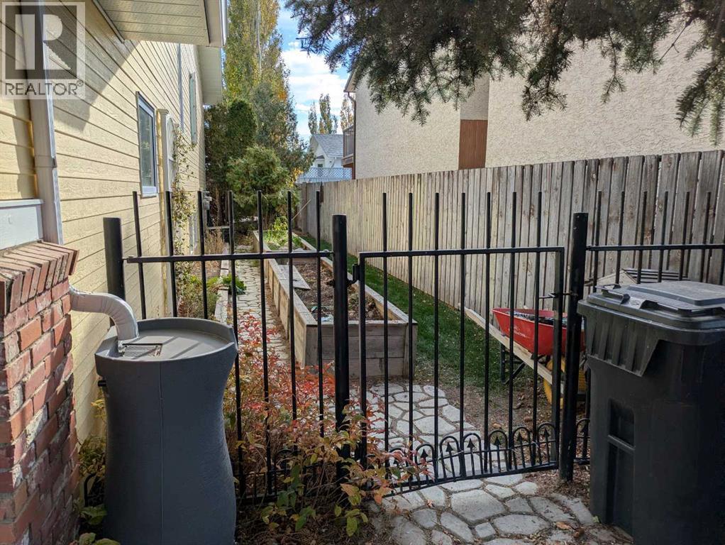 1009 22 Avenue Property Photo 9