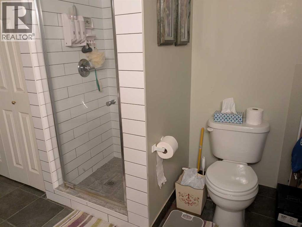 1009 22 Avenue Property Photo 24