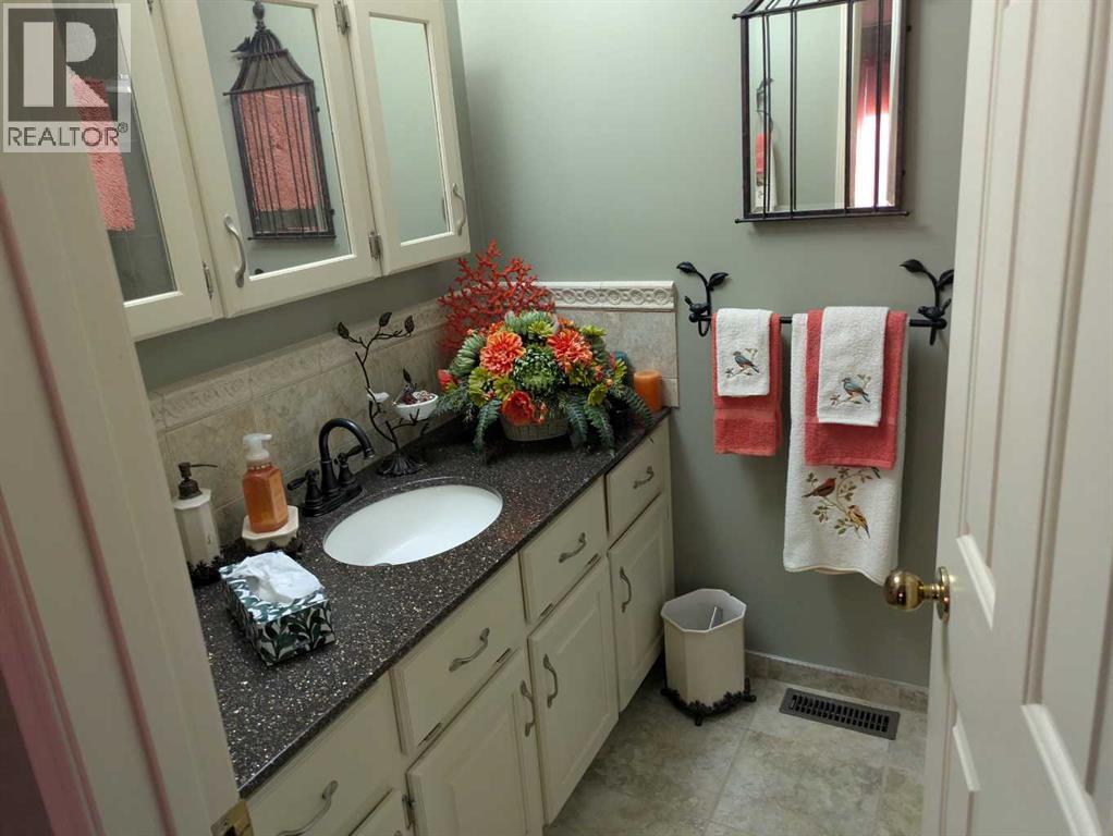 1009 22 Avenue Property Photo 30
