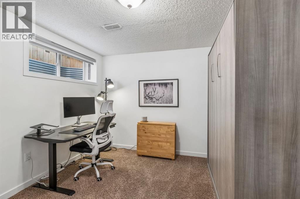 338 Sunset Common Property Photo 21