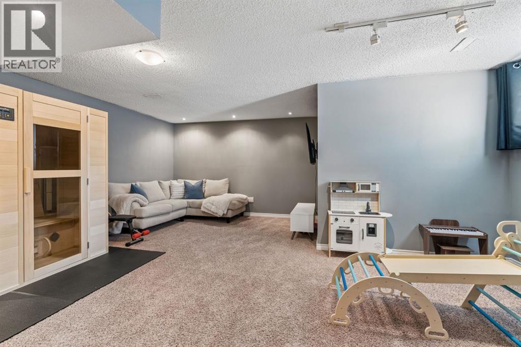 338 Sunset Common Property Photo 22