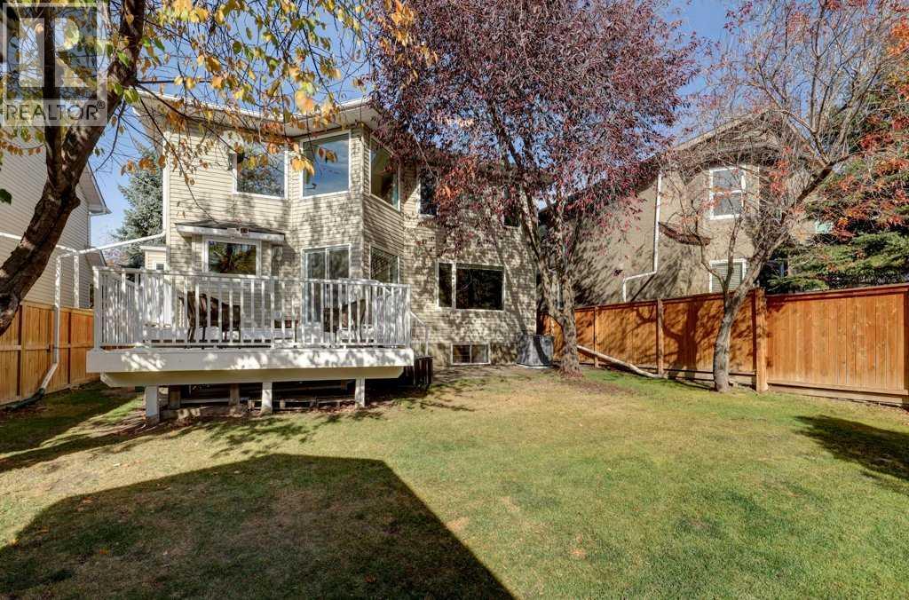 212 Riverview Close Se Property Photo