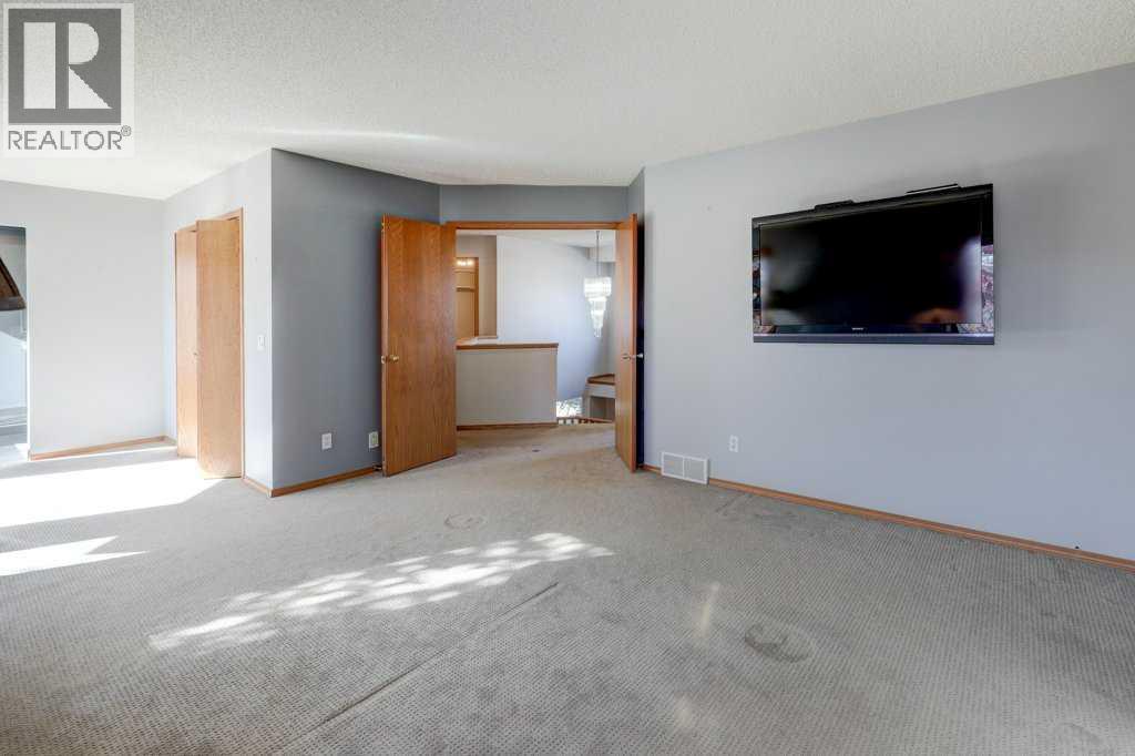 212 Riverview Close Se Property Photo 18