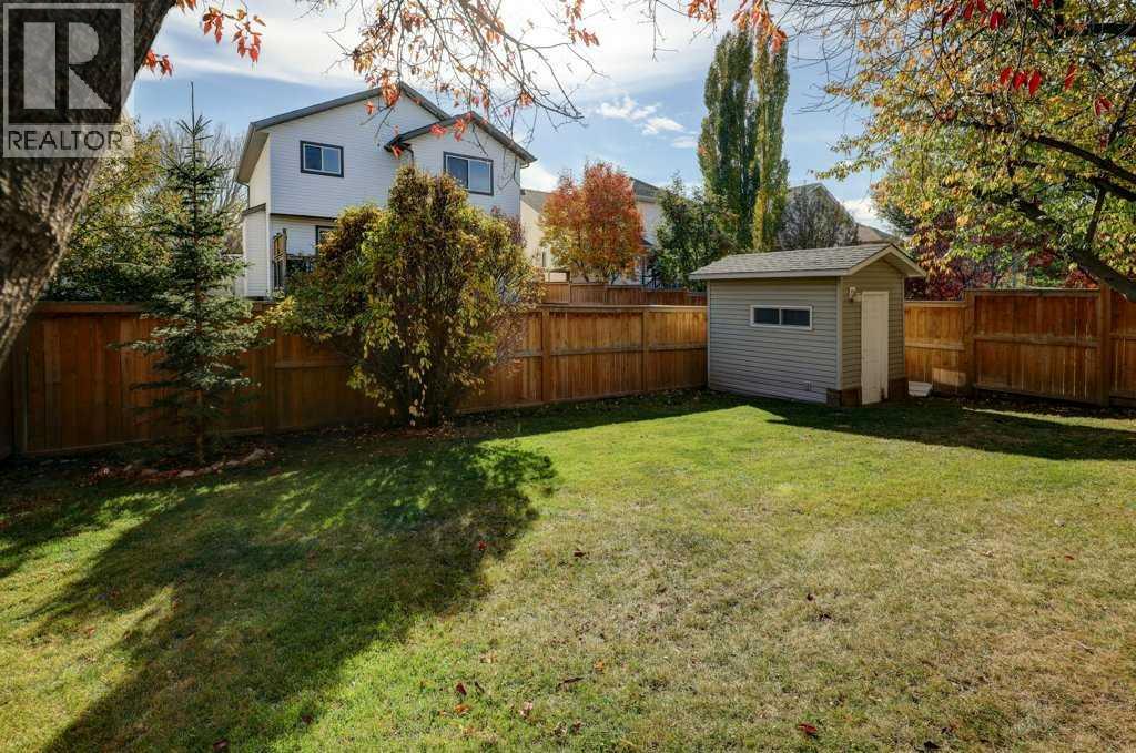 212 Riverview Close Se Property Photo 33