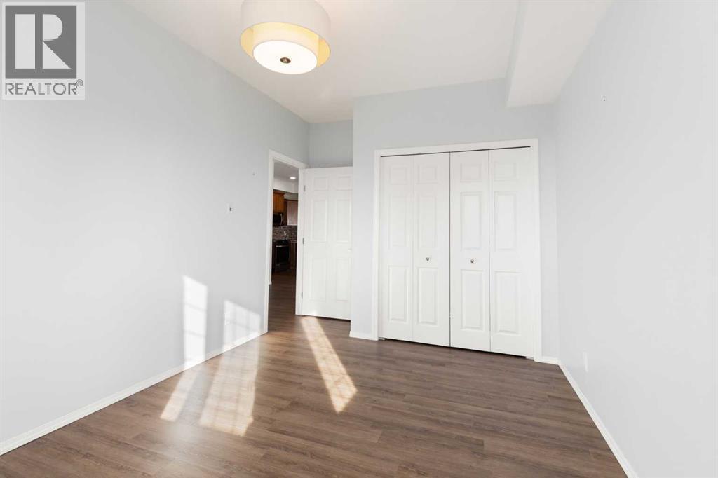 105 Main Street South Property Photo 28