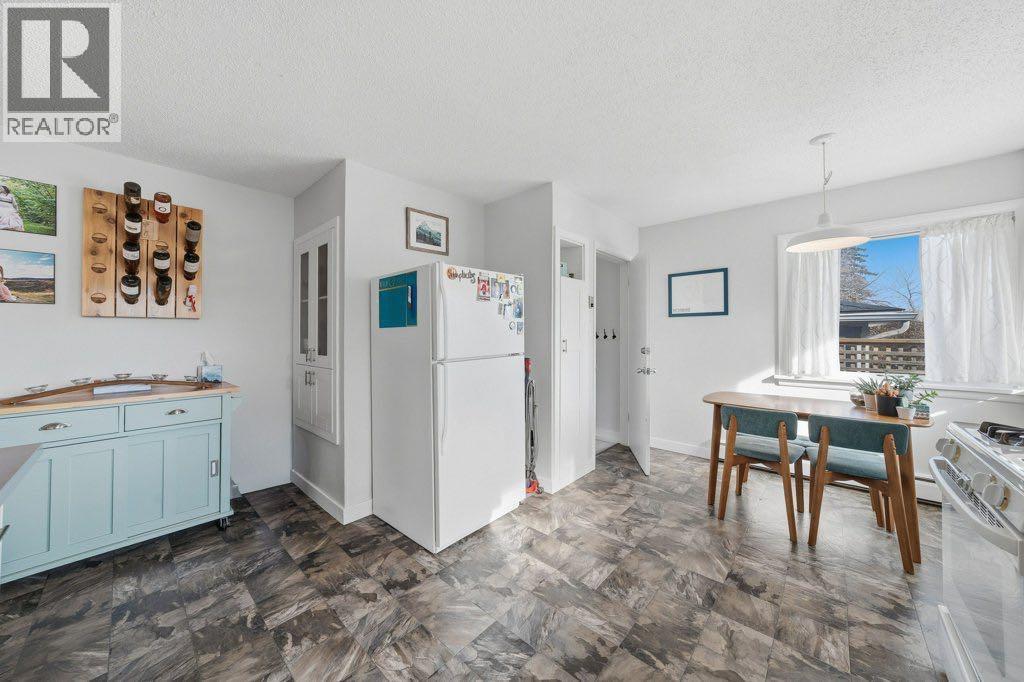 3239 Kenmare Crescent Sw Property Photo 14