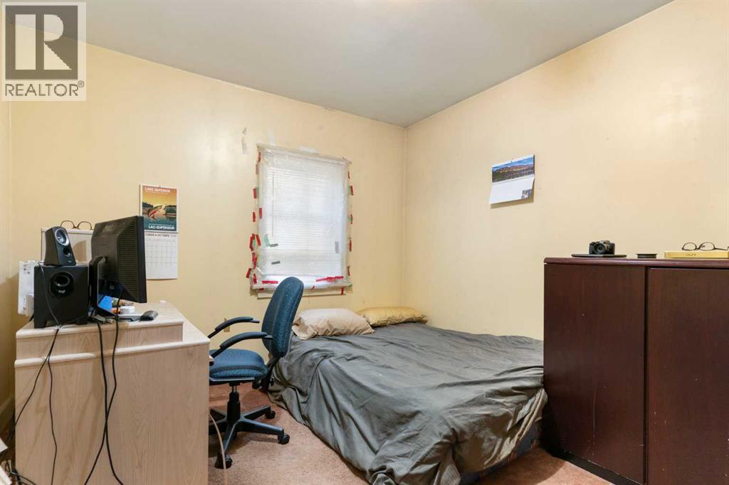 206 12 Avenue Ne Property Photo 13