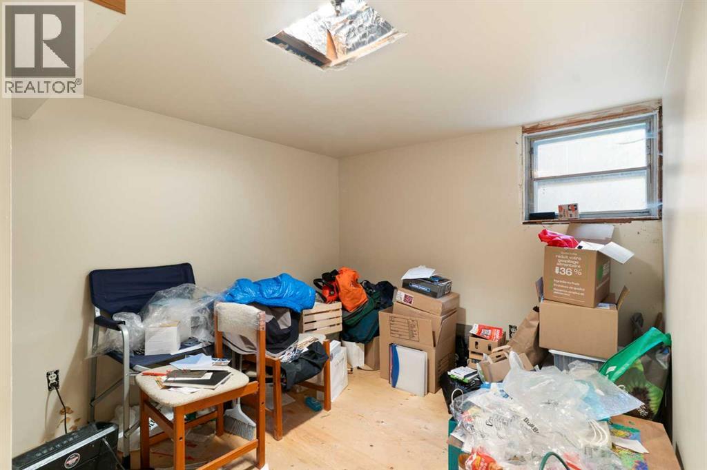 206 12 Avenue Ne Property Photo 27