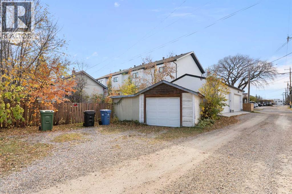 206 12 Avenue Ne Property Photo 33
