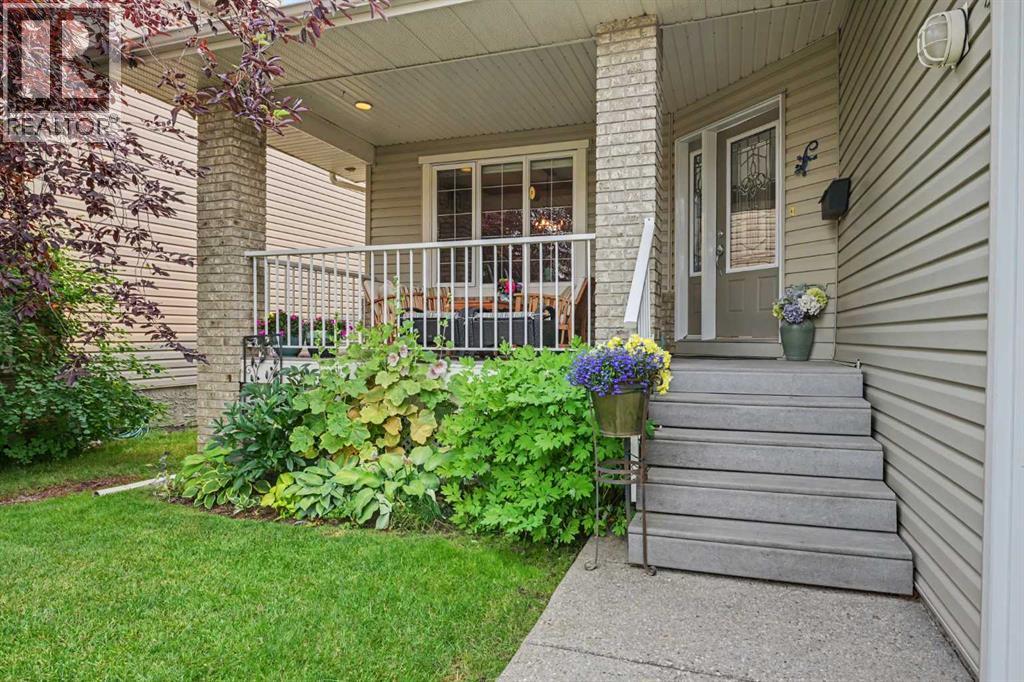 915 Coopers Drive Sw Property Photo 3