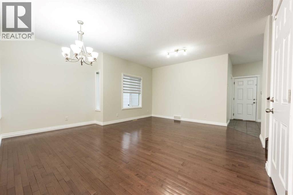 422 Taralake Way Ne Property Photo 18