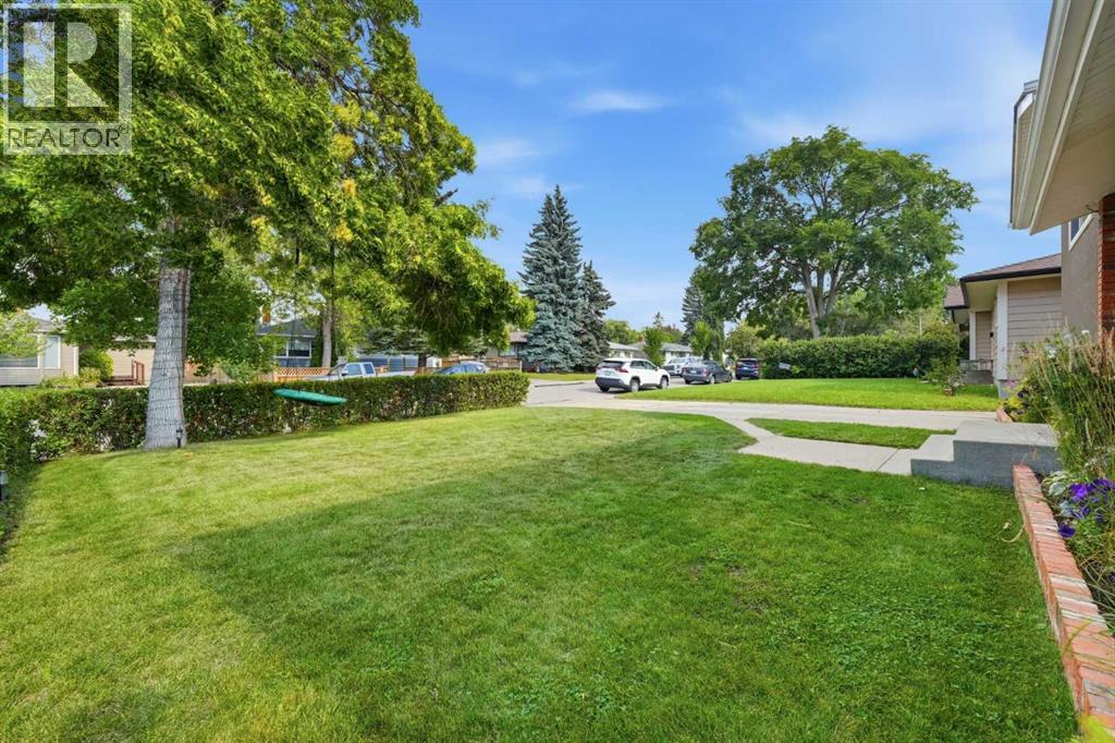 9 Foxwell Road Se Property Photo 3