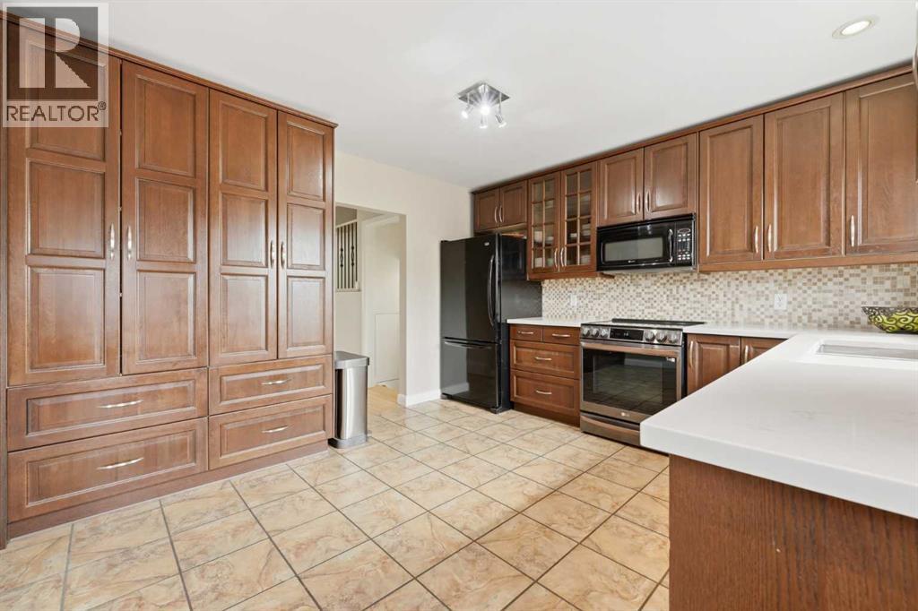 9 Foxwell Road Se Property Photo 14