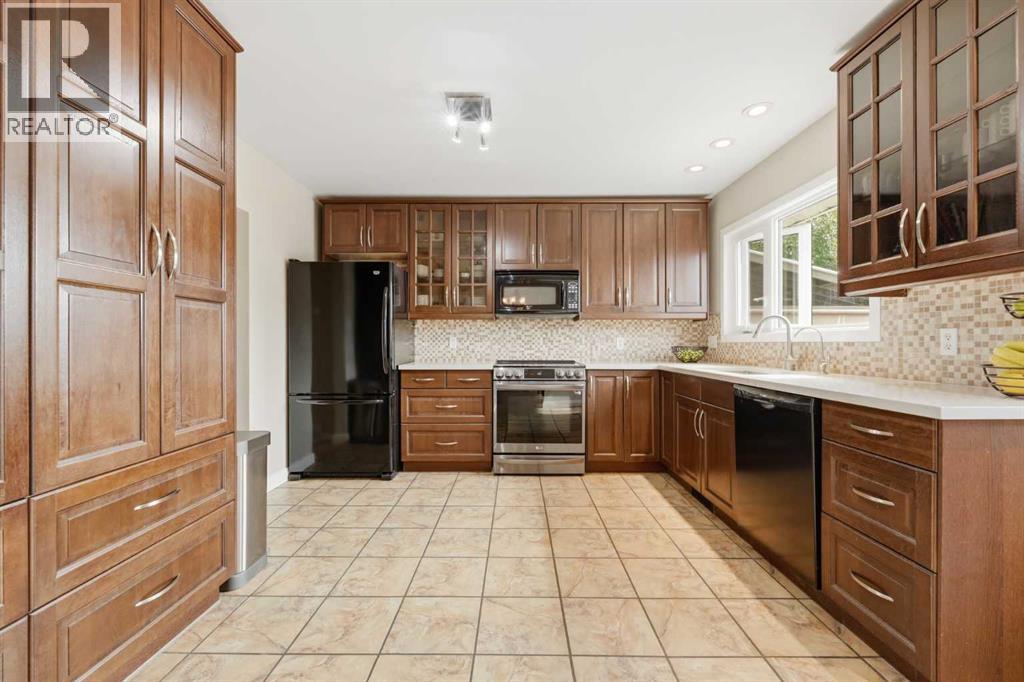 9 Foxwell Road Se Property Photo 16