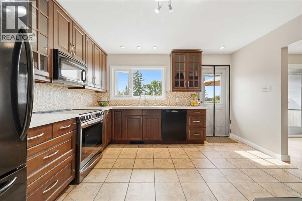 9 Foxwell Road Se Property Photo 17