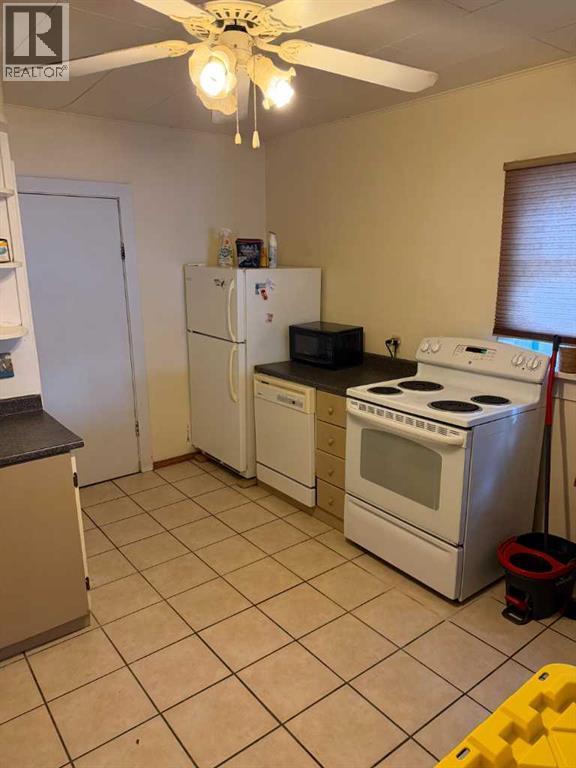 762 9 Street Se Property Photo 7
