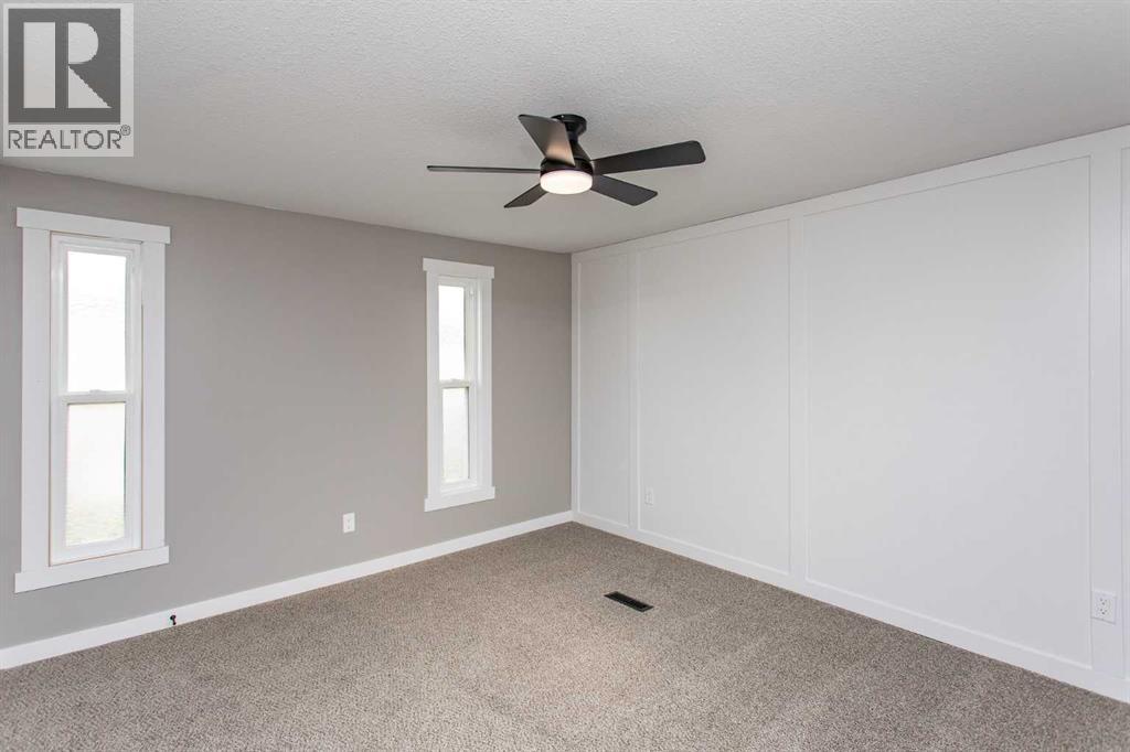 5344 76 Street Property Photo 9