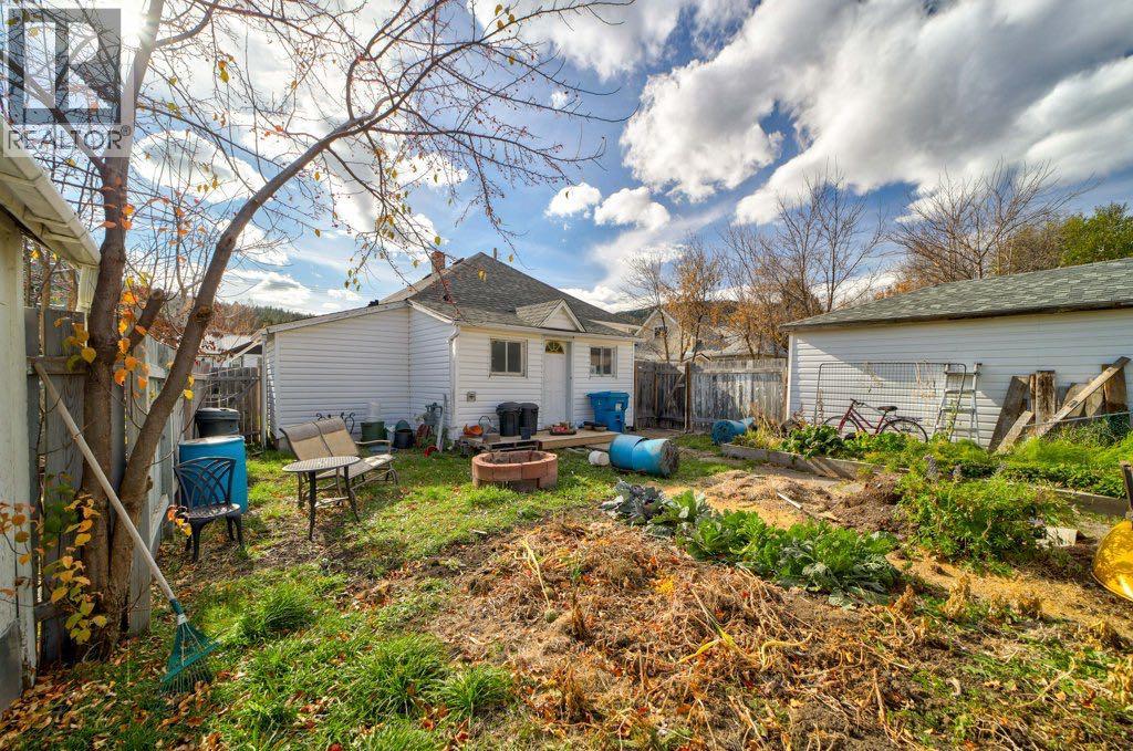13221 17 Avenue Property Photo 28