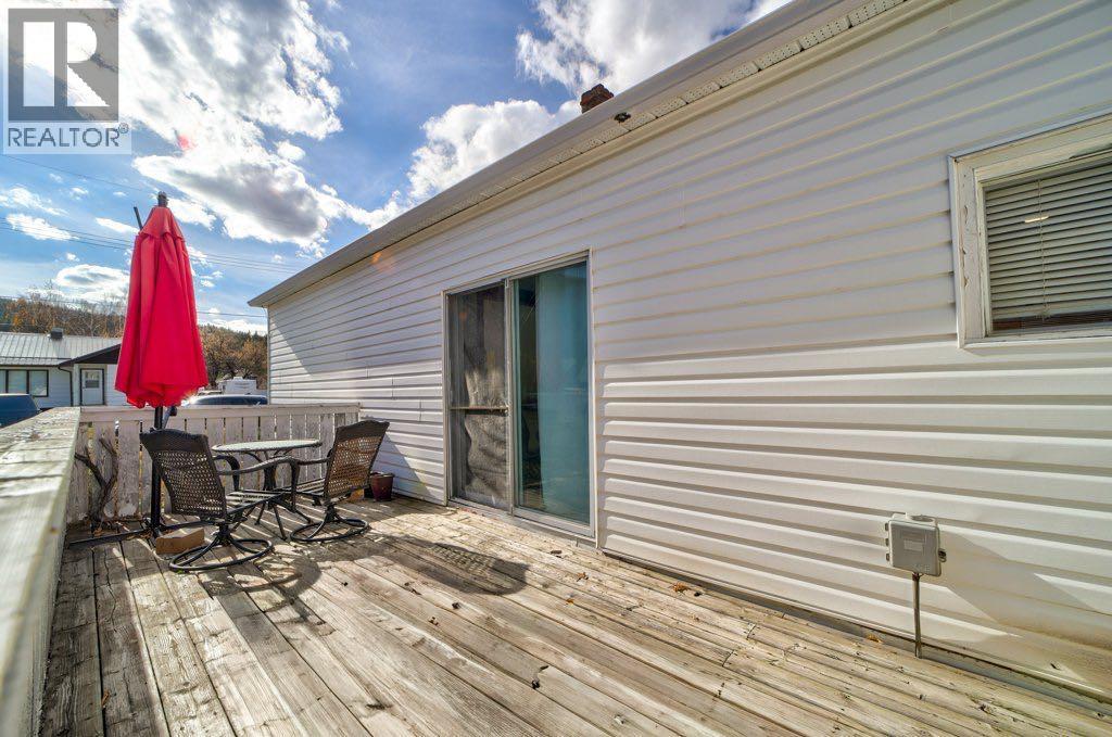 13221 17 Avenue Property Photo 31