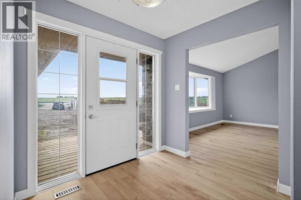 578099 83 Street E Property Photo 17