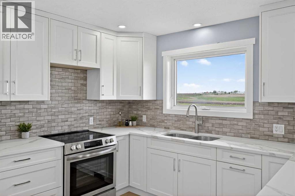 578099 83 Street E Property Photo 24