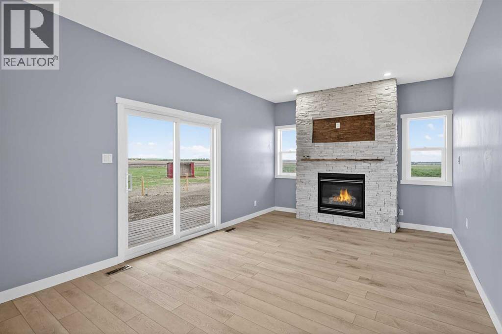 578099 83 Street E Property Photo 28