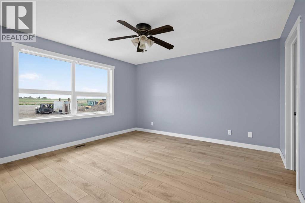 578099 83 Street E Property Photo 30