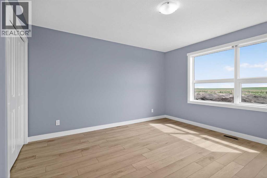 578099 83 Street E Property Photo 35