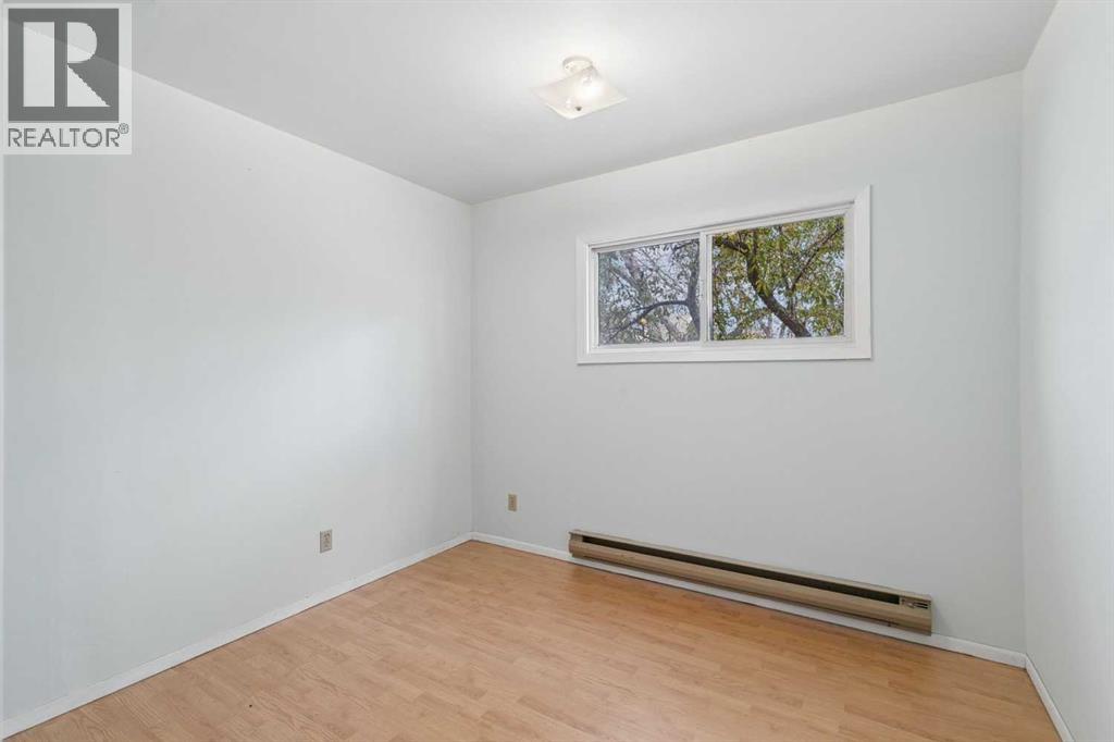 41 Fraser Road Se Property Photo 18