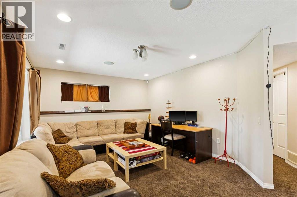 3766 Springbank Drive Sw Property Photo 33