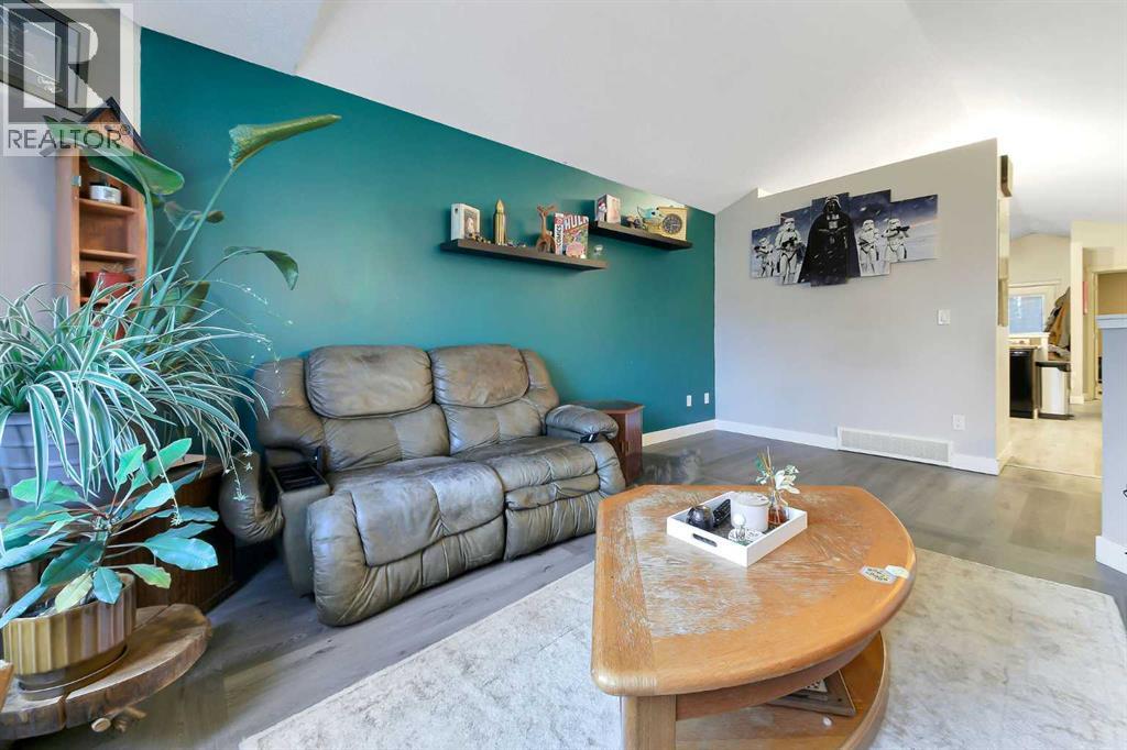 220 Jordan Parkway Property Photo 6