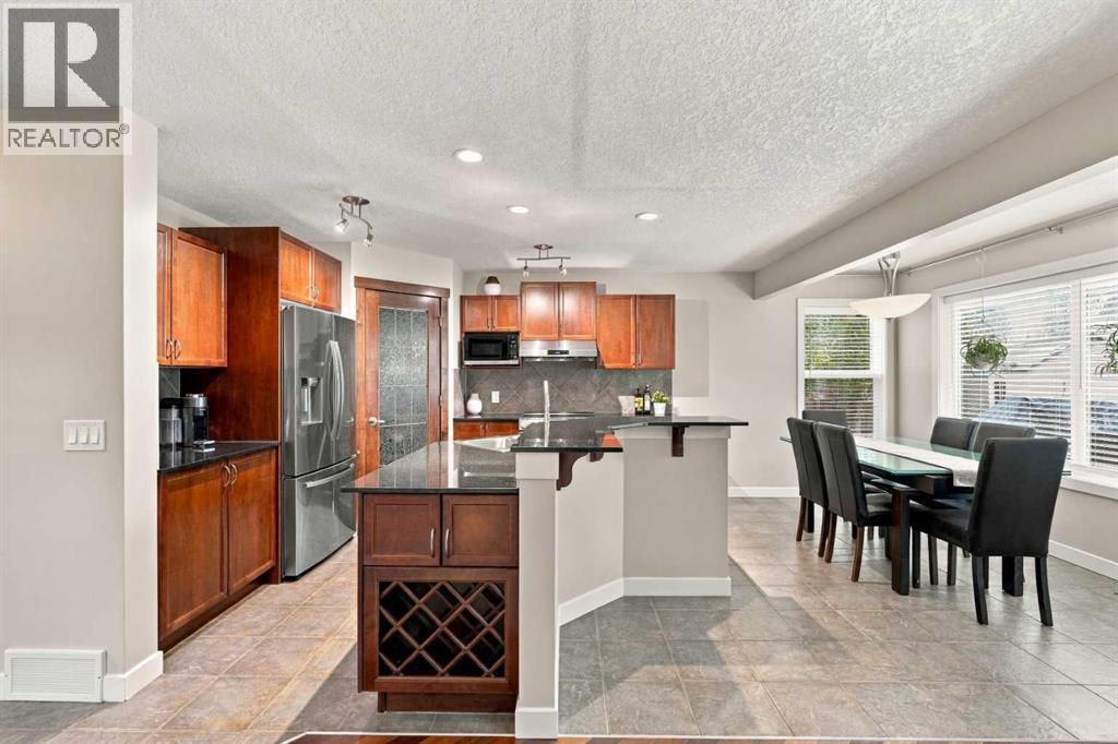 185 Silverado Plains Close Sw Property Photo 8