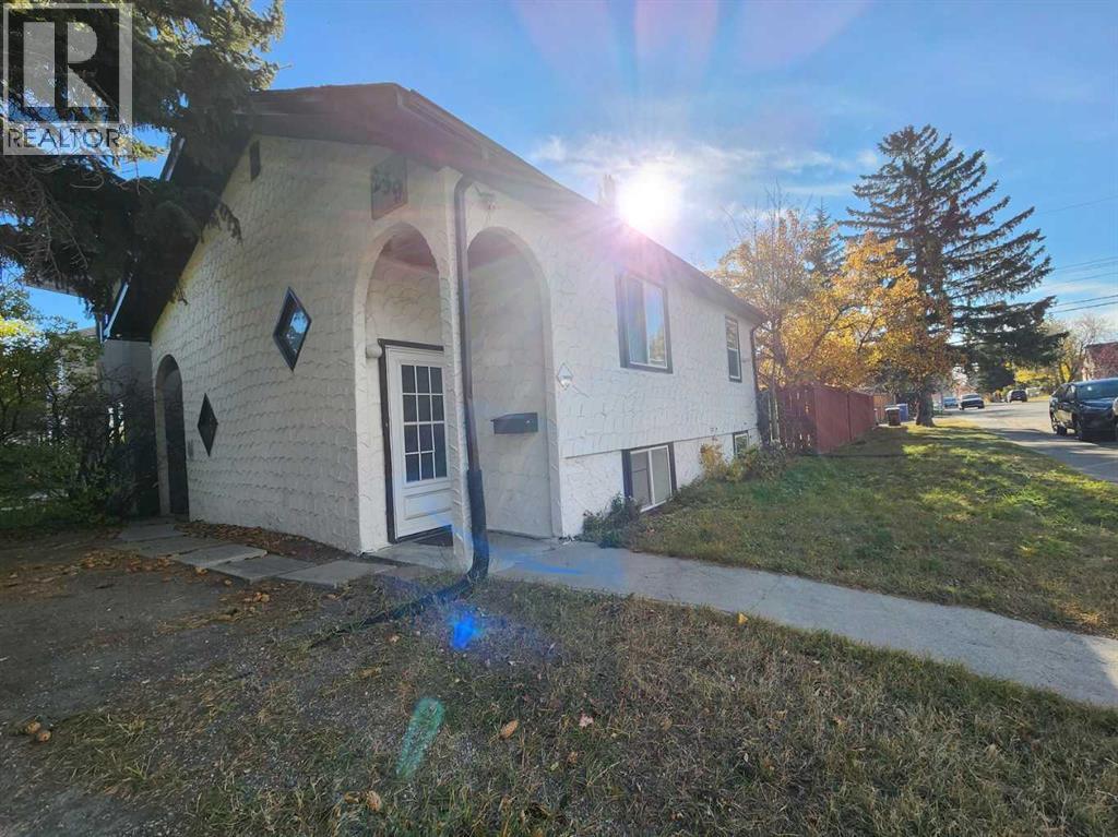 239 30 Avenue Nw Property Photo 3