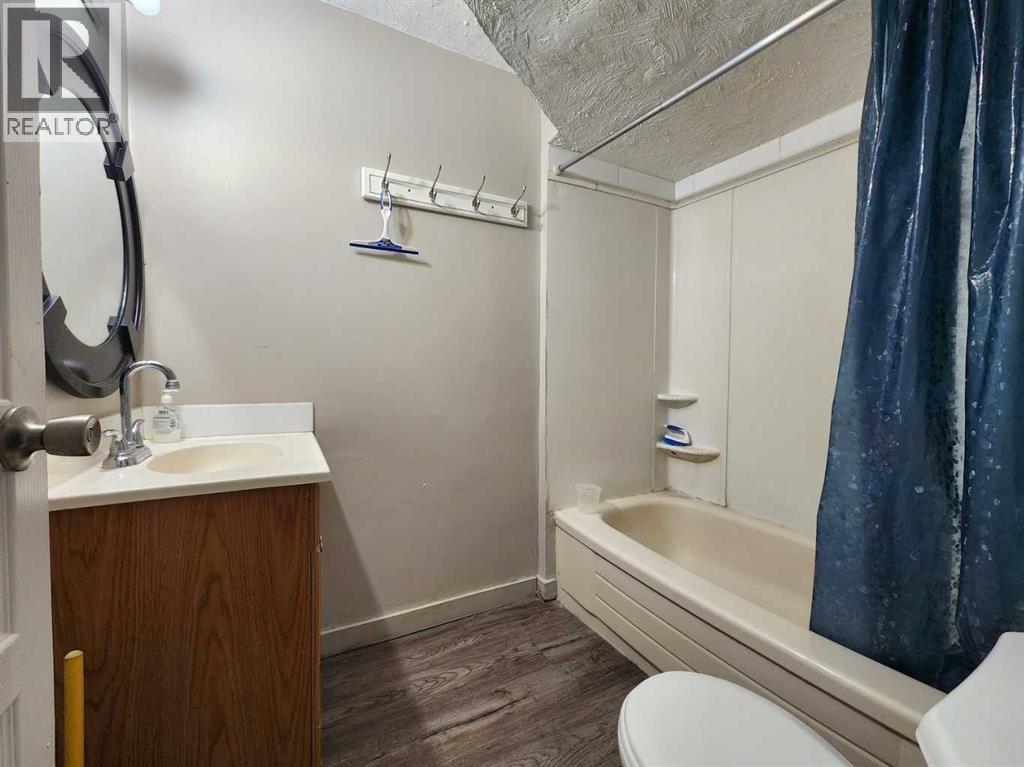 239 30 Avenue Nw Property Photo 14